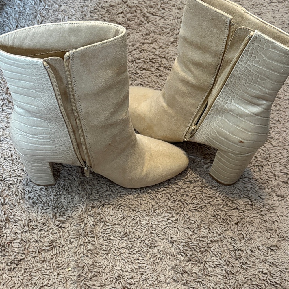 Chinese Laundry Textured Cream Heeled Boots